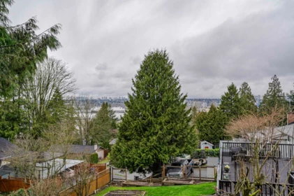 Swimming Pool Photo of 9663 Townline Diversion Road, Surrey, BC