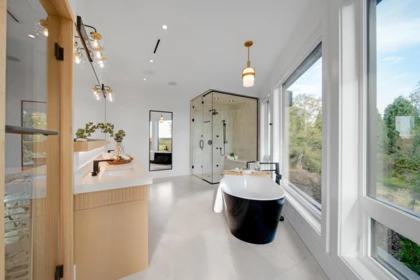 Hallway Photo of 9500 Finn Road, Richmond, BC