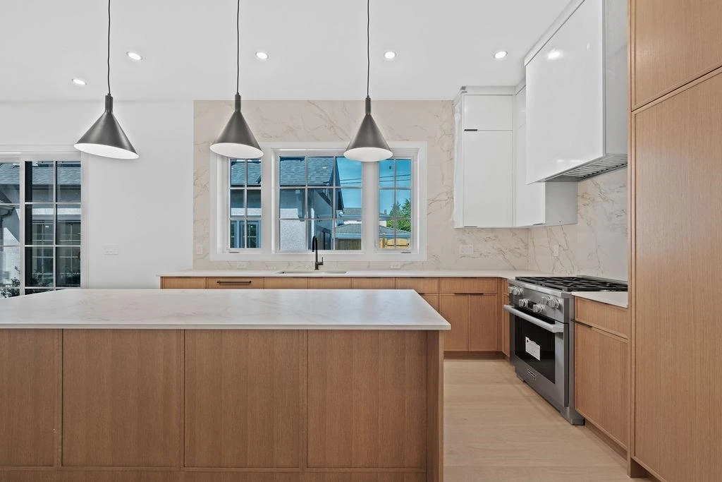Dining Area Photo of 6853 Cypress Street, Vancouver, BC