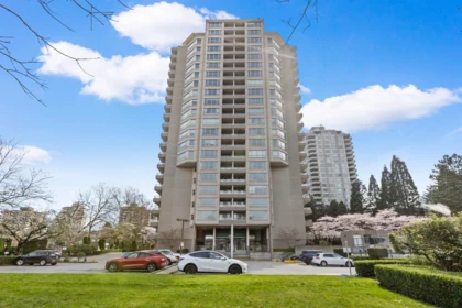 302 6055 Nelson Avenue, Burnaby, BC, Burnaby — Apartment/Condo for sale