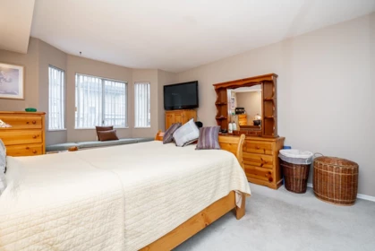 Bedroom 4 Photo of 303 15338 18 Avenue, Surrey, BC