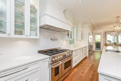 Kitchen Island Photo of 12579 26 Avenue, Surrey, BC