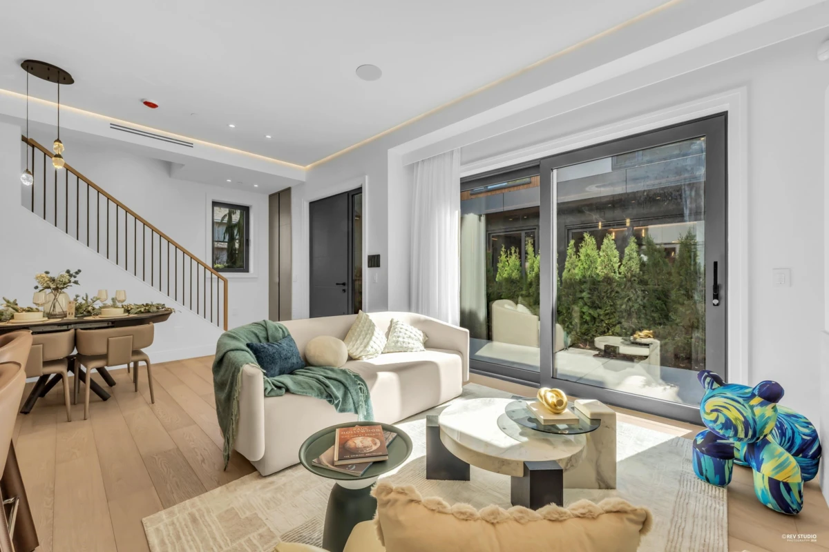 Family Room Photo of 1181 W 33rd Avenue, Vancouver, BC