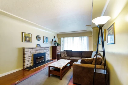 3713 Kincaid Street, Burnaby, BC, Burnaby — Single Family Residence for sale