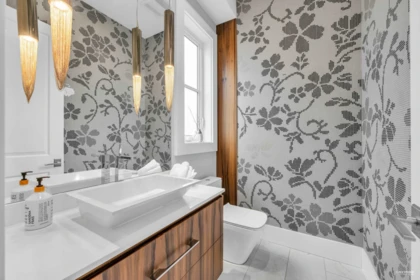 Powder Room Photo of 2820 W 32nd Avenue, Vancouver, BC