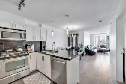 1106 2133 Douglas Road, Burnaby, BC, Burnaby — Apartment/Condo for sale