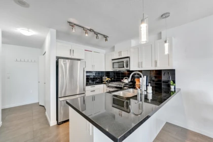 1106 2133 Douglas Road, Burnaby, BC, Burnaby — Apartment/Condo for sale