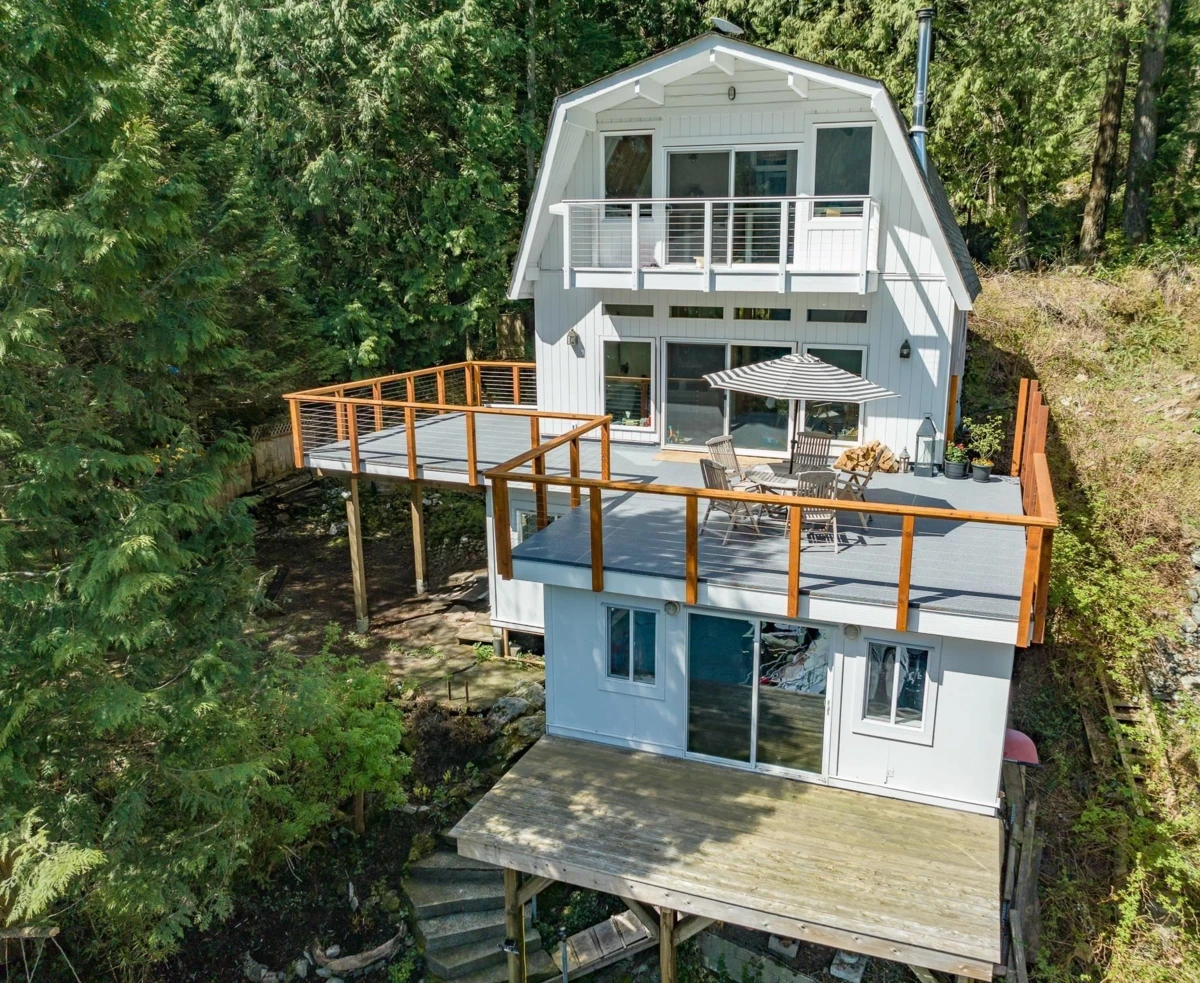Exterior Rear Photo of 2937 Panorama Drive, North Vancouver, BC