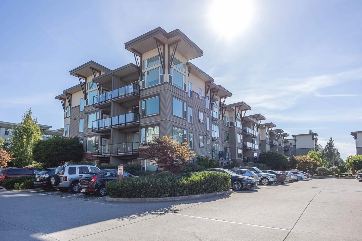 Exterior Rear Photo of 220 33539 Holland Avenue, Abbotsford, BC