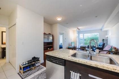 Primary Bedroom Photo of 220 33539 Holland Avenue, Abbotsford, BC