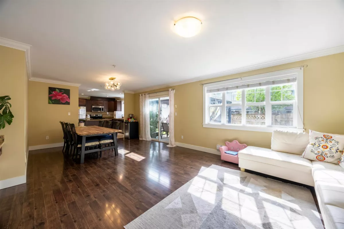 Dining Area Photo of 32 22977 116 Avenue, Maple Ridge, BC