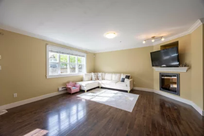 Kitchen Photo of 32 22977 116 Avenue, Maple Ridge, BC