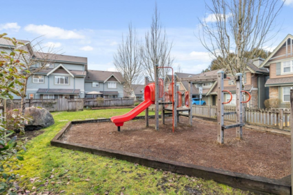 Office / Den Photo of 32 22977 116 Avenue, Maple Ridge, BC