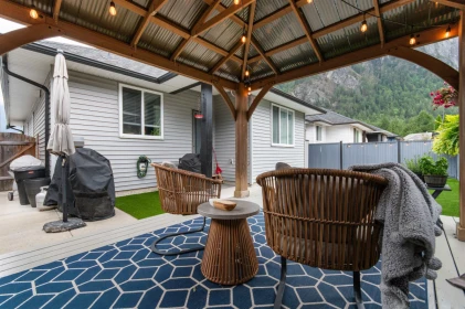 Front Yard Photo of 3 20118 Beacon Road, Hope, BC