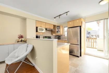 Kitchen Island Photo of 34 7111 Lynnwood Drive, Richmond, BC