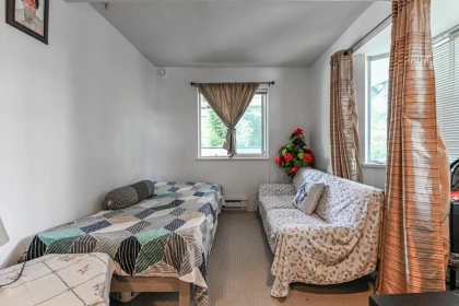 Breakfast Nook Photo of 208 2960 Trethewey Street, Abbotsford, BC