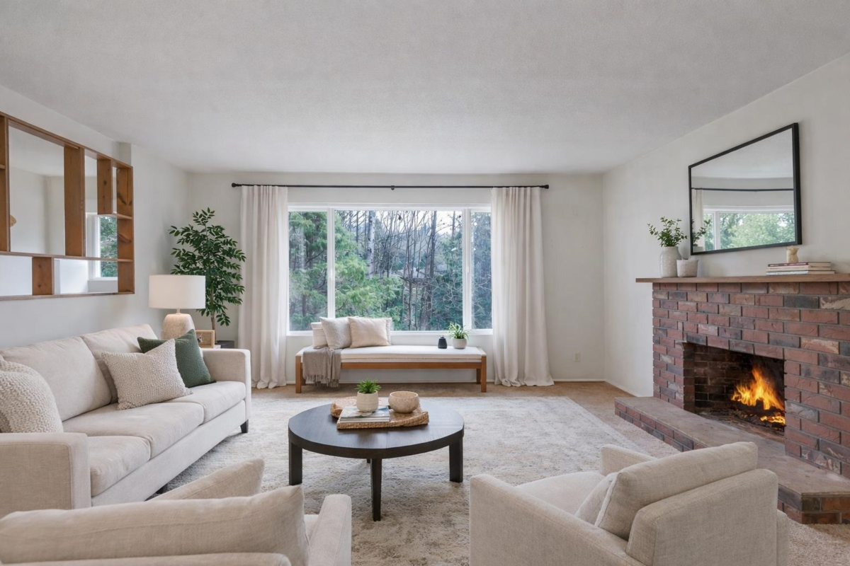 Living Room Photo of 35109 Skeena Avenue, Abbotsford, BC