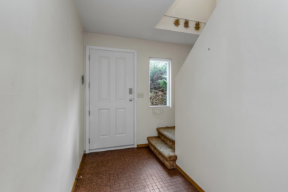 Breakfast Nook Photo of 35109 Skeena Avenue, Abbotsford, BC