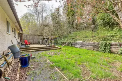 Outdoor Kitchen Photo of 35109 Skeena Avenue, Abbotsford, BC