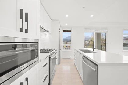Kitchen Photo of 405 3038 St George Street, Port Moody, BC