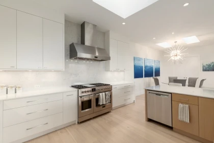 Mudroom Photo of 817 Younette Drive, West Vancouver, BC