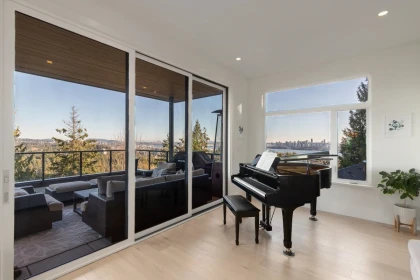 Primary Bedroom Photo of 817 Younette Drive, West Vancouver, BC