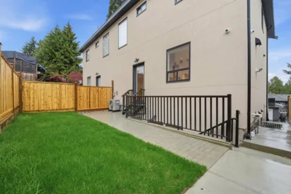 Hallway Photo of 4 6070 Elgin Avenue, Burnaby, BC