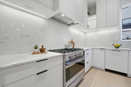 Kitchen Photo of 4 6070 Elgin Avenue, Burnaby, BC