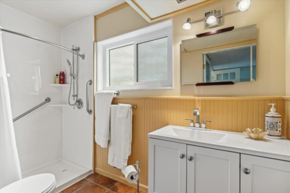 Bedroom 4 Photo of 3648 Seaview Crescent, No City Value, BC