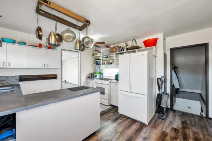 Walk-In Closet Photo of 33721 Morey Avenue, Abbotsford, BC