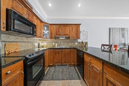 Entry Foyer Photo of A119 33755 7 Avenue, Mission, BC