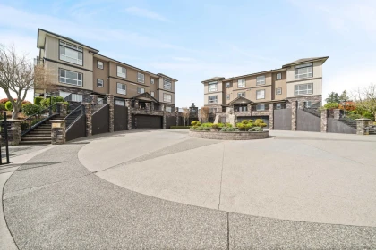 Front Yard Photo of A119 33755 7 Avenue, Mission, BC
