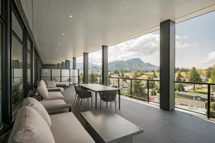 Entry Foyer Photo of 605 45745 Watson Road, Chilliwack, BC