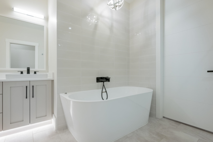 Hot Tub / Spa Photo of 605 45745 Watson Road, Chilliwack, BC