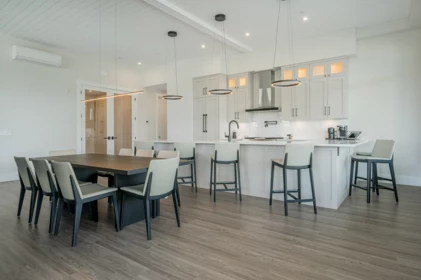 Kitchen Island Photo of 605 45745 Watson Road, Chilliwack, BC