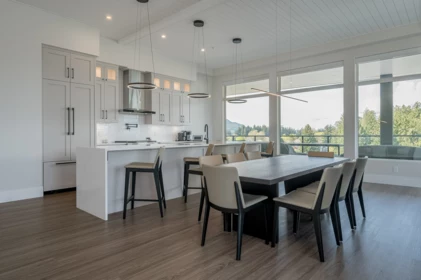 Kitchen Photo of 605 45745 Watson Road, Chilliwack, BC
