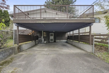 Garage Interior Photo of 532 W 64th Avenue, Vancouver, BC