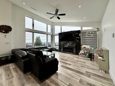 Office / Den Photo of 1496 Bonniebrook Heights Road, Gibsons, BC