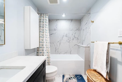 Primary Bathroom Photo of 203 738 Broughton Street, Vancouver, BC