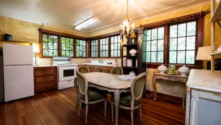 Kitchen Photo of 2572 Miles Road, Roberts Creek, BC