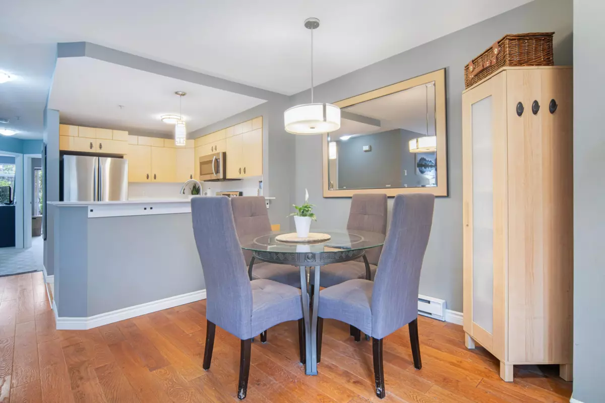 Dining Area Photo of 50 7488 Southwynde Avenue, Burnaby, BC