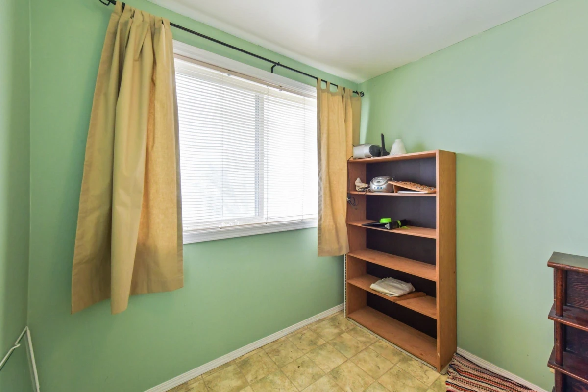 Living Room Photo of 7544 Murray Street, Mission, BC