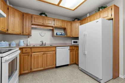 Kitchen Island Photo of 246 2451 Gladwin Road, Abbotsford, BC