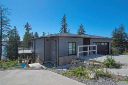 Fitness Center Photo Near 5957 Barnacle Place, Sechelt, BC