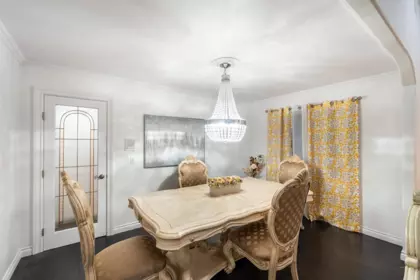 Breakfast Nook Photo of 887 Riverside Drive, Port Coquitlam, BC