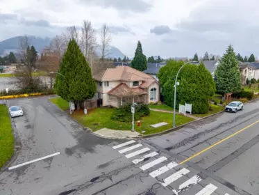 Hot Tub / Spa Photo of 887 Riverside Drive, Port Coquitlam, BC