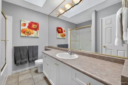 Mudroom Photo of 38 Timbercrest Drive, Port Moody, BC