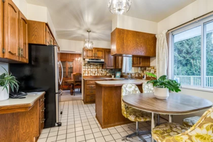 Breakfast Nook Photo of 1250 Delta Avenue, Burnaby, BC