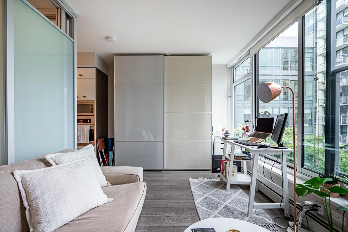 Dining Area Photo of 524 1783 Manitoba Street, Vancouver, BC