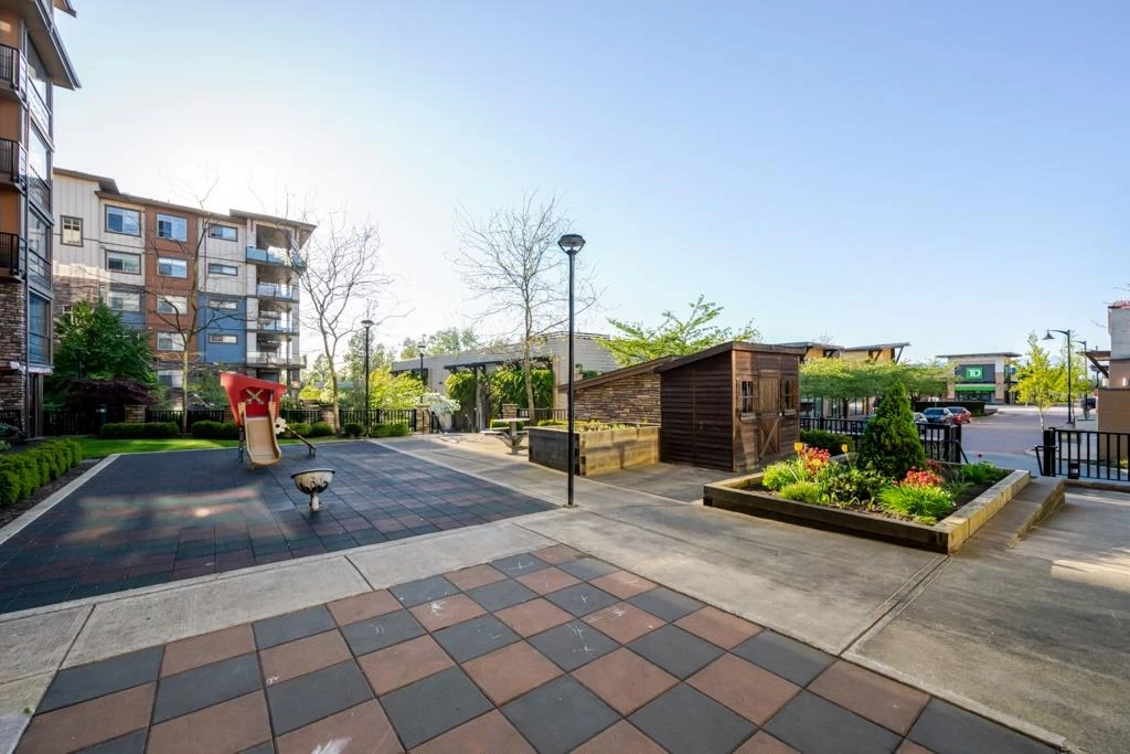 Living Room Photo of A601 20716 Willoughby Town Centre Drive, Langley, BC